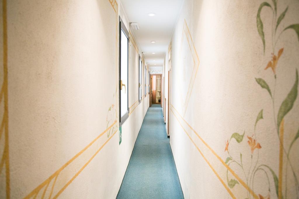 Hotel Trastevere Ρώμη Εξωτερικό φωτογραφία